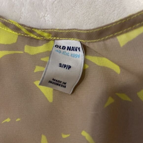 Old Navy Yellow Floral Tank Top Blouse S - Picture 3 of 4